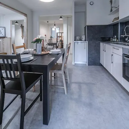 *le Claussat* Paisible - Rdc - Proche Centre Ville 아파트