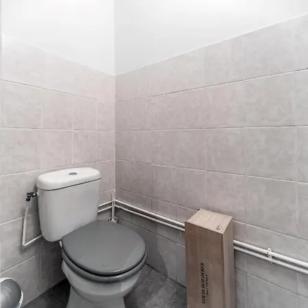 *le Claussat* Paisible - Rdc - Proche Centre Ville * Chamalières